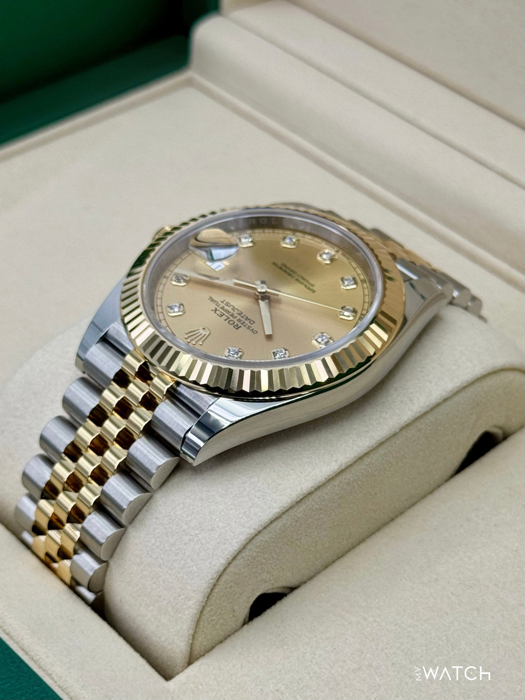 NEW 2026 Rolex Datejust 41mm 126333 Two-Tone Jubilee Champagne Diamond Dial