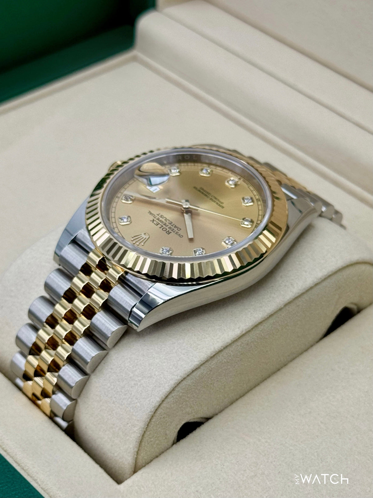 NEW 2026 Rolex Datejust 41mm 126333 Two-Tone Jubilee Champagne Diamond Dial