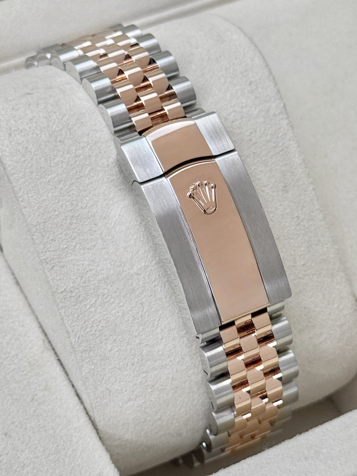2025 Rolex Datejust 36mm 126231 Two-Tone Jubilee Rosé Diamond Dial