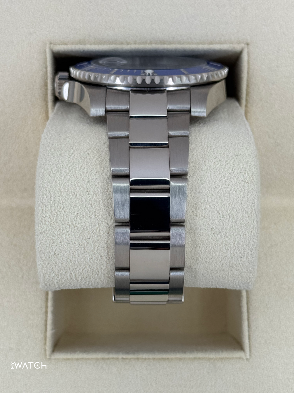 2018 Rolex Submariner "Smurf" 40mm 116619LB White Gold Blue Dial