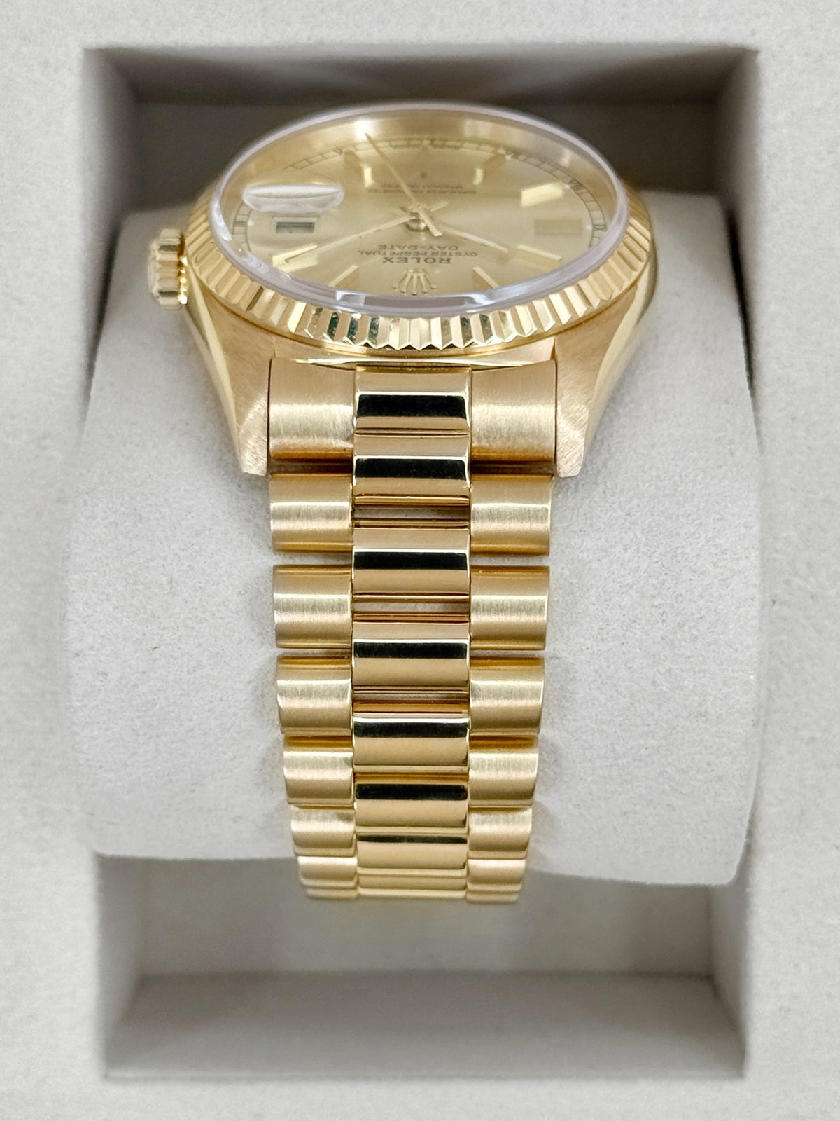 1991 Rolex Day-Date 36mm 18238 Presidential Yellow Gold Silver Dial (RSC)