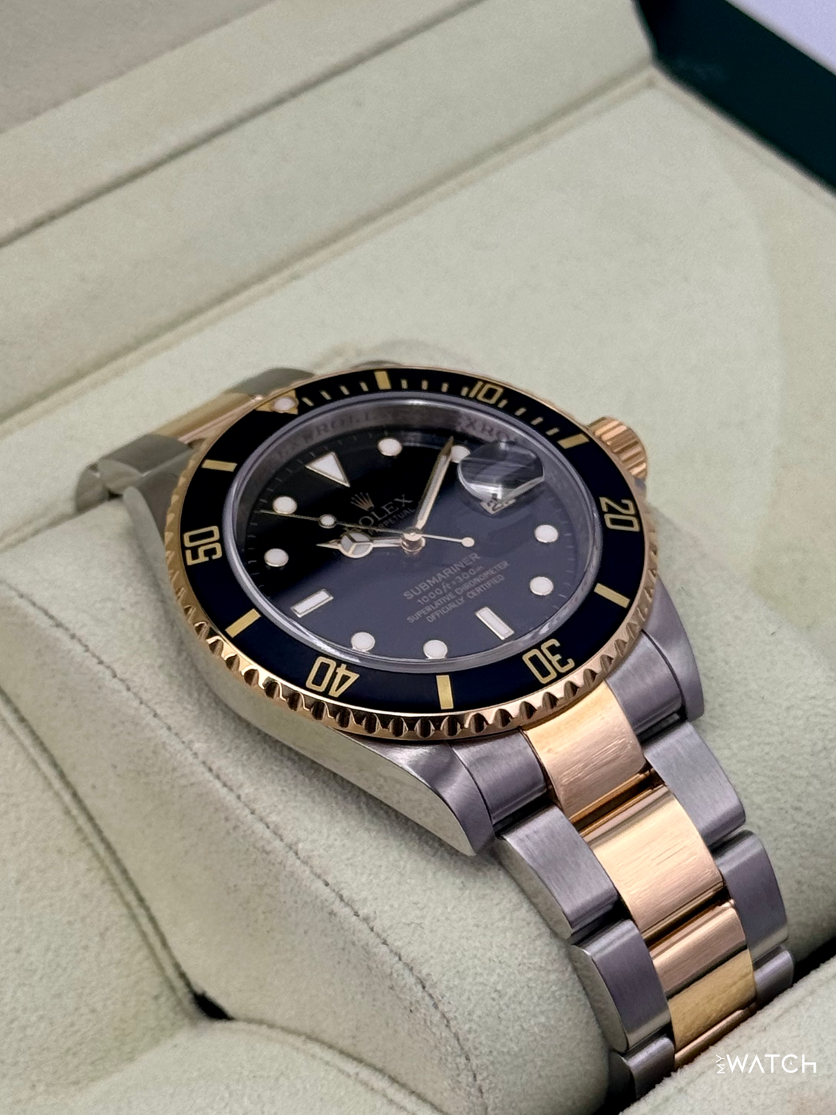 2009 Rolex Submariner 40mm 16613LN Two-Tone Black Dial (Collectors Set)