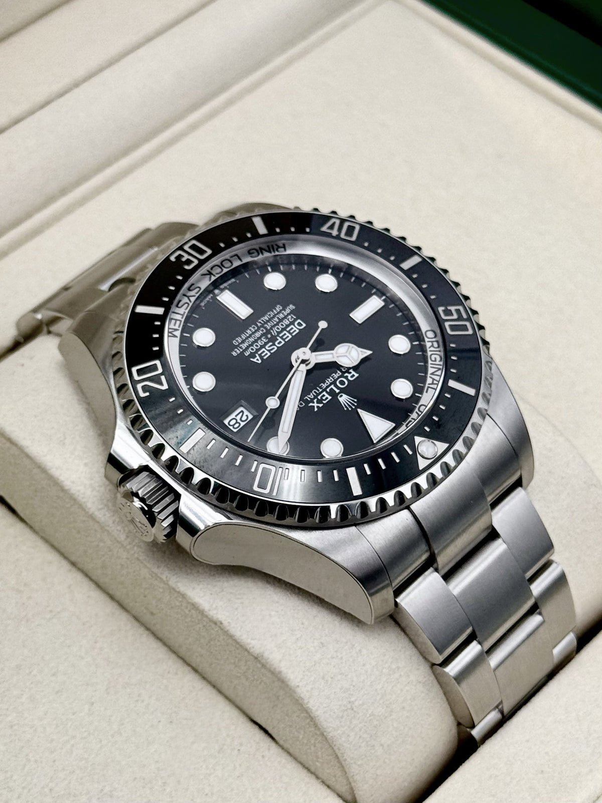 NEW 2026 Rolex Deepsea 44mm 136660 Stainless Steel Black Dial (STICKERED)