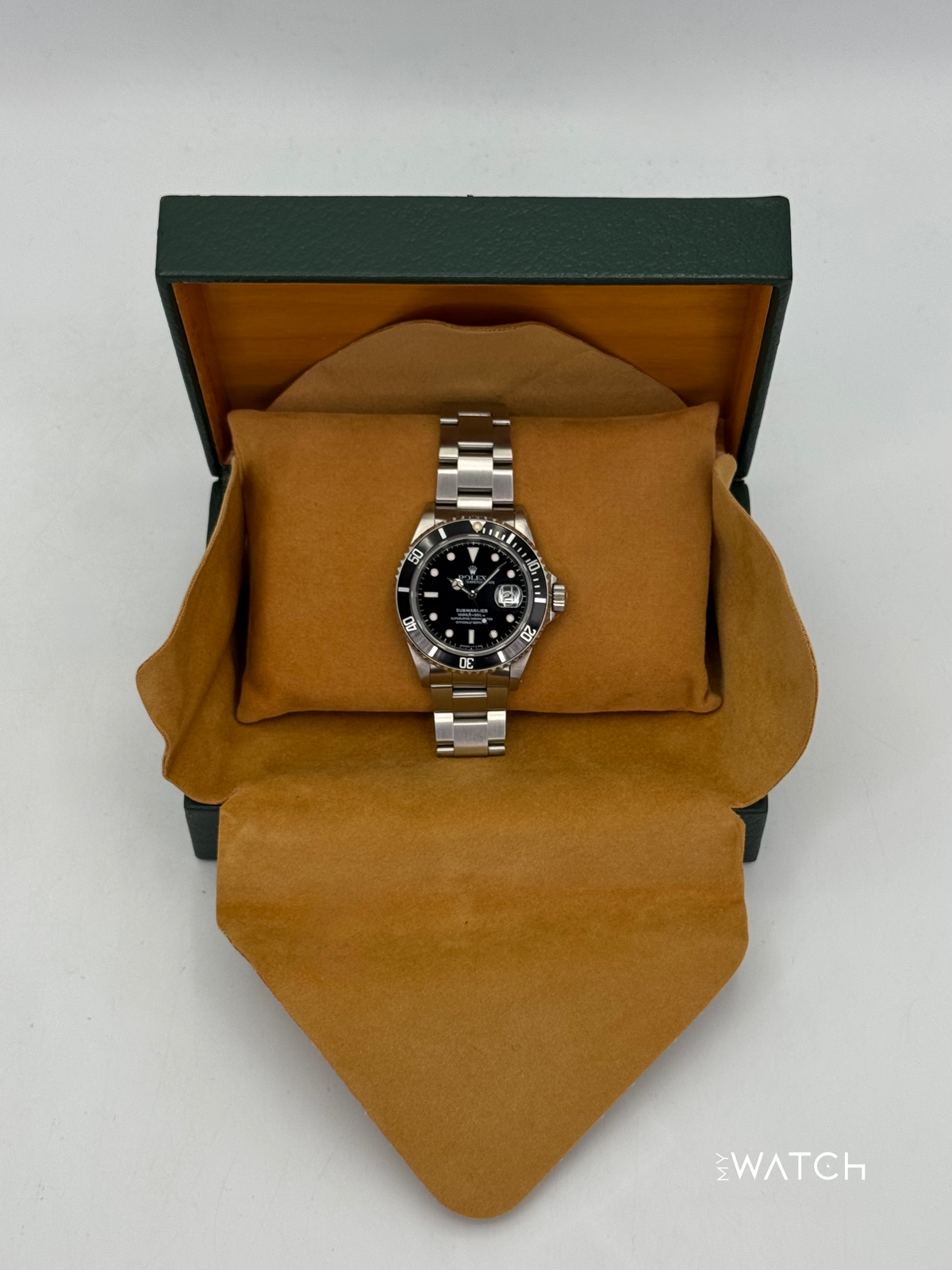 1993 Rolex Submariner 40mm 16610 Stainless Steel Black Dial