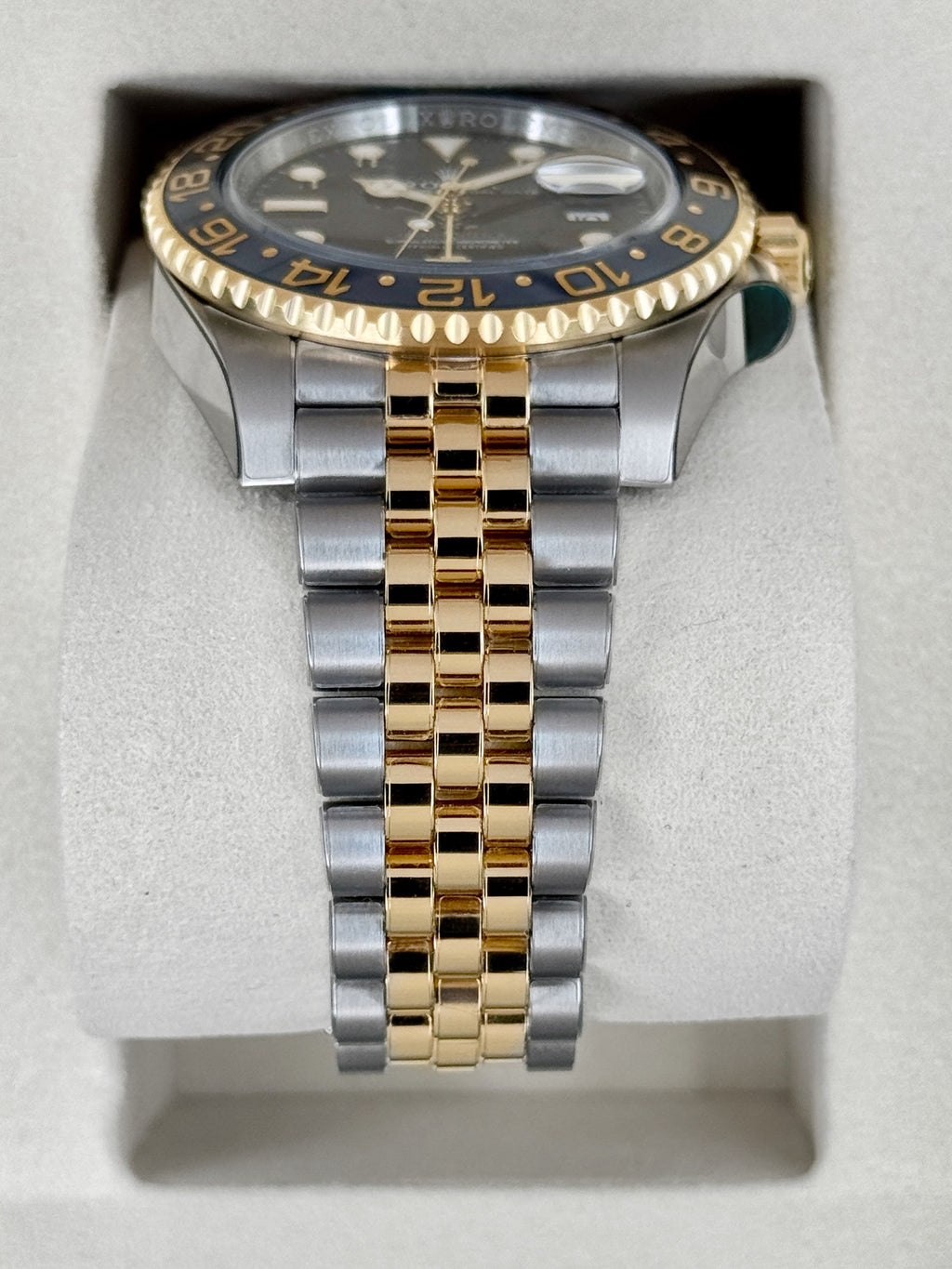 NEW 2026 Rolex GMT-Master II 40mm 126713GRNR Two-Tone Jubilee