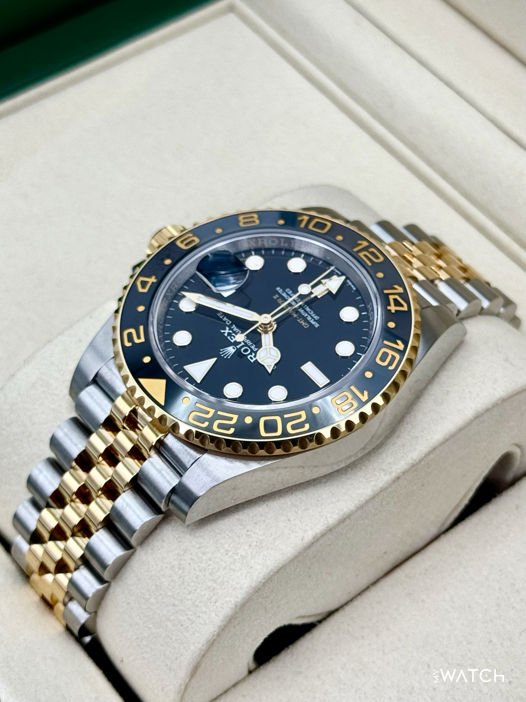NEW 2026 Rolex GMT-Master II 40mm 126713GRNR Two-Tone Jubilee (STICKERED)