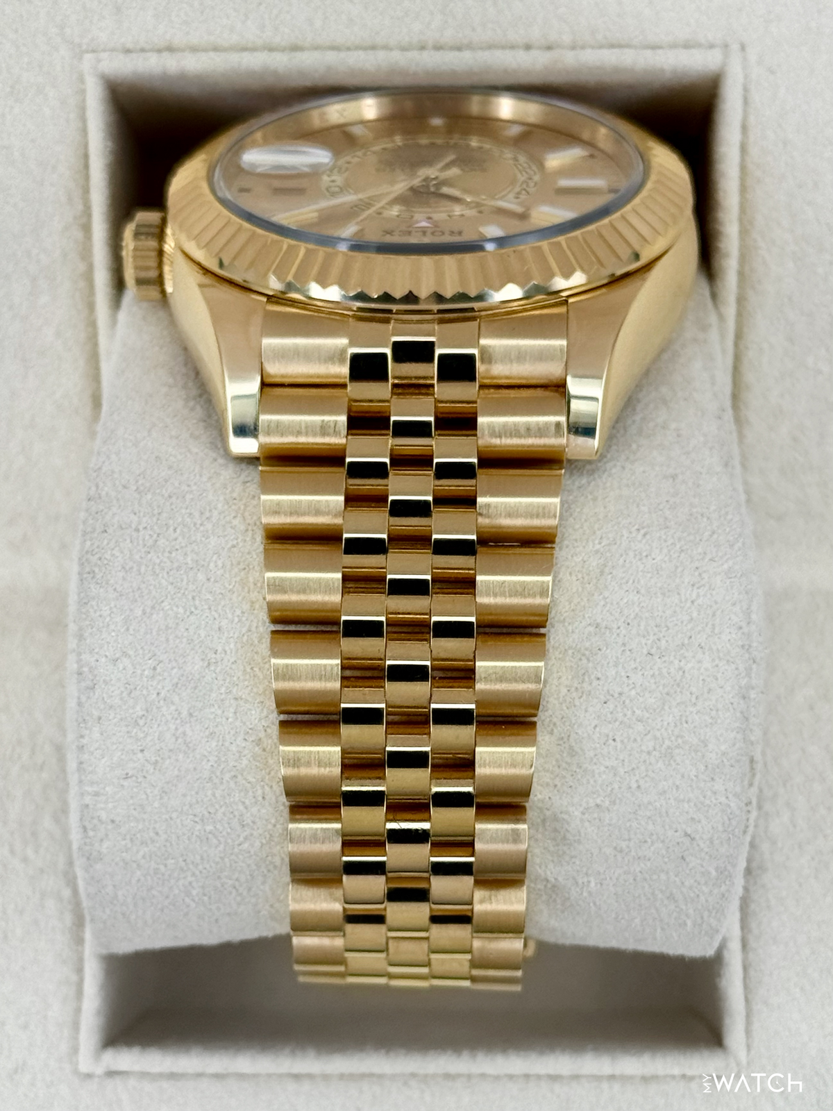 2024 Rolex Sky-Dweller 42mm 336938 Yellow Gold Jubilee Champagne Dial