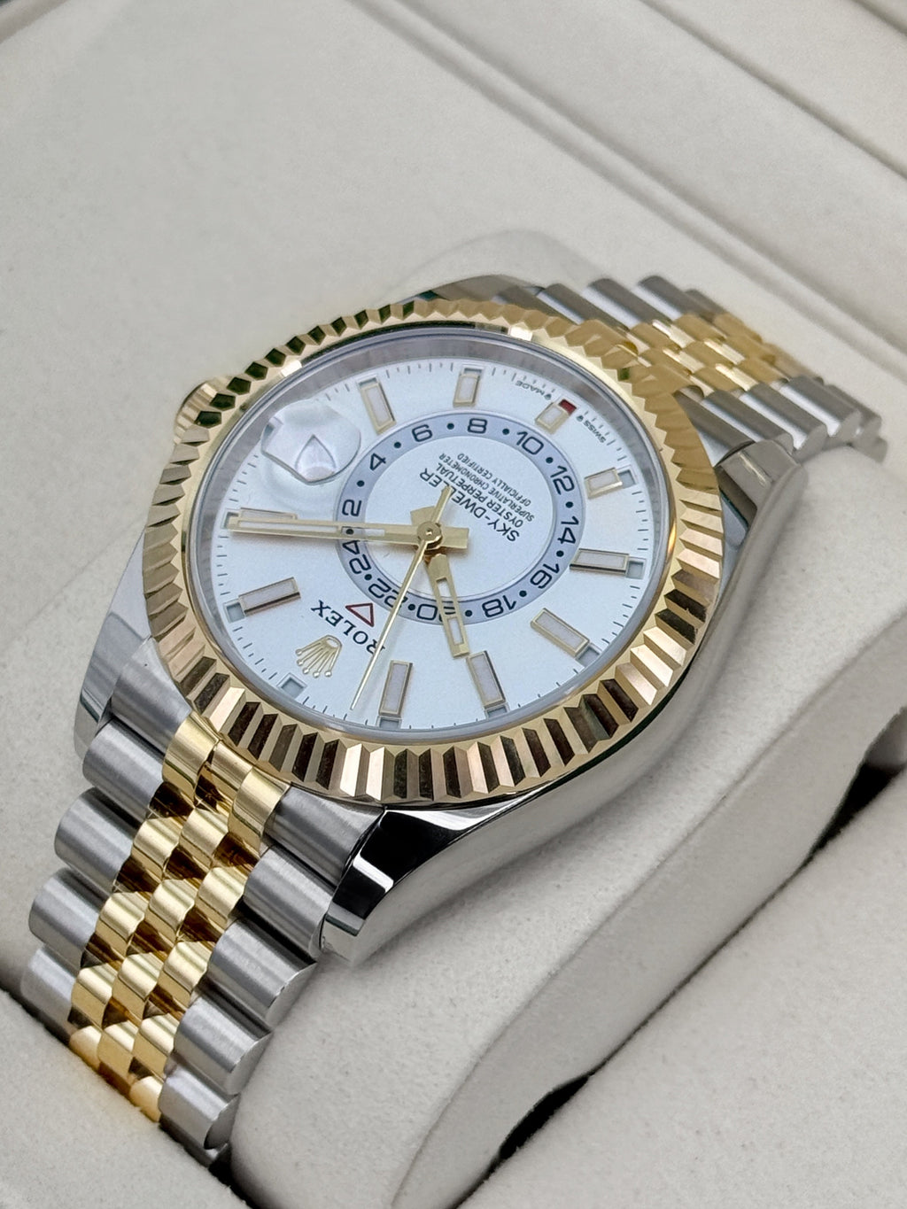 NEW 2026 Rolex Sky-Dweller 42mm 336933 Jubilee White Dial