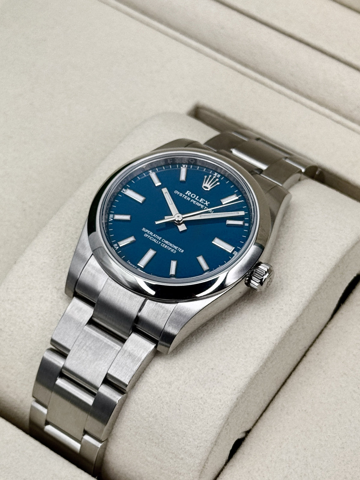 NEW 2026 Rolex Oyster Perpetual 31mm 277200 Med Blue Dial