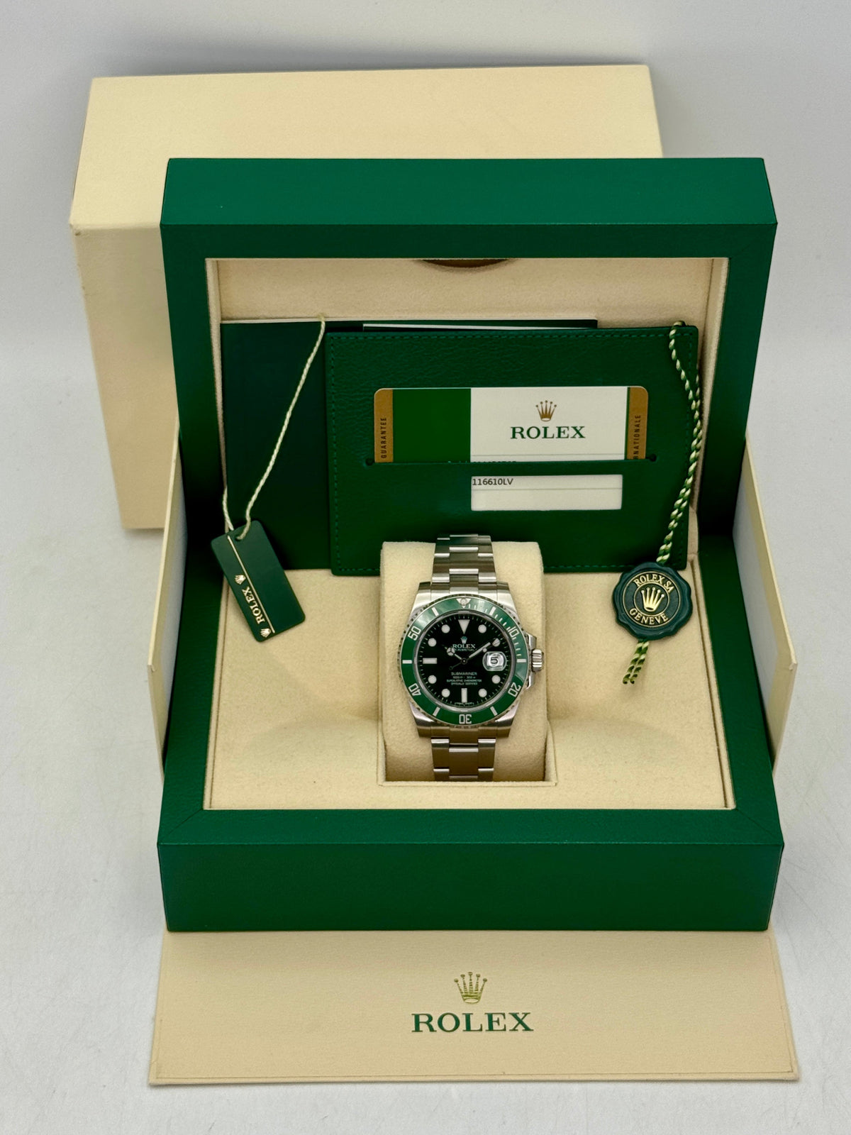 2015 Rolex Submariner Hulk 40mm 116610LV Green Dial