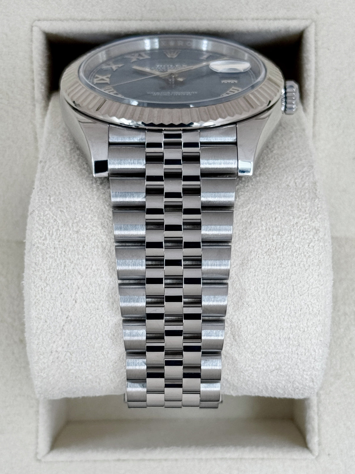 2025 Rolex Datejust 41mm 126334 Stainless Steel Jubilee Azzurro Blue Dial