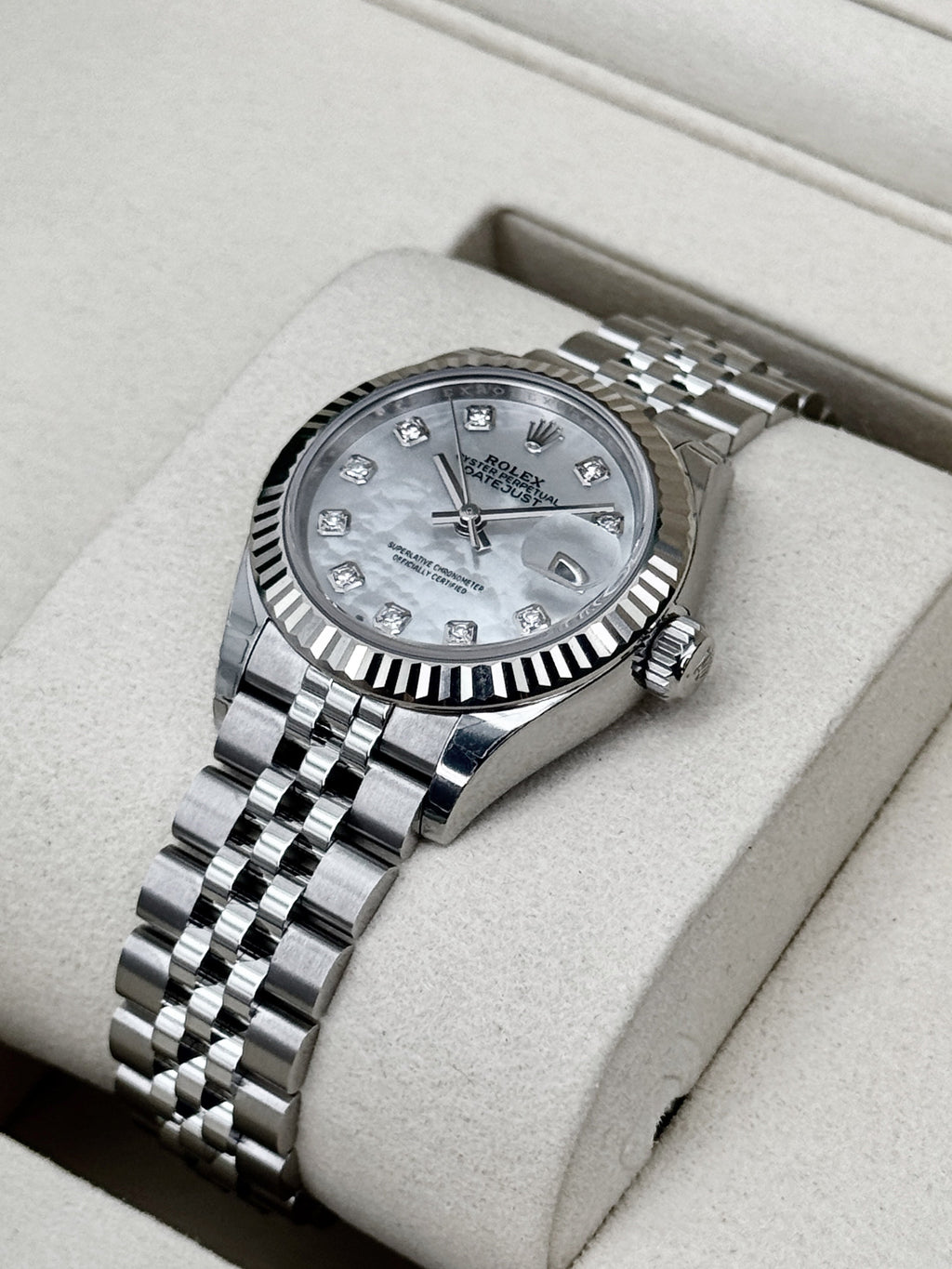 NEW 2026 Rolex Lady Datejust 28mm 279174 Mother of Pearl Diamond Dial