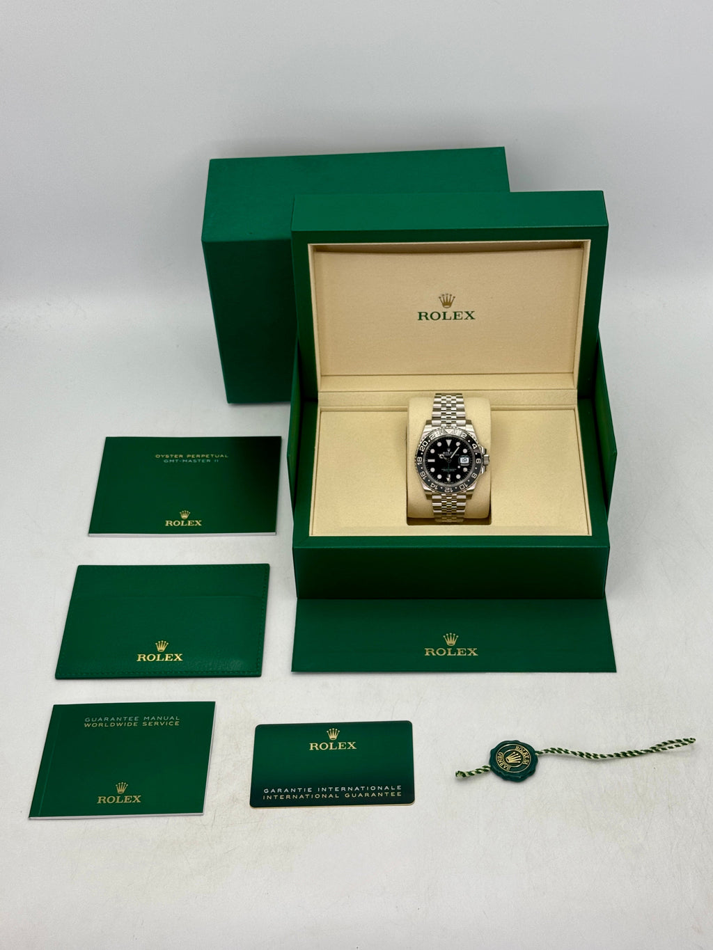 NEW 2026 Rolex GMT-Master II "Bruce Wayne" 40mm 126710GRNR Jubilee
