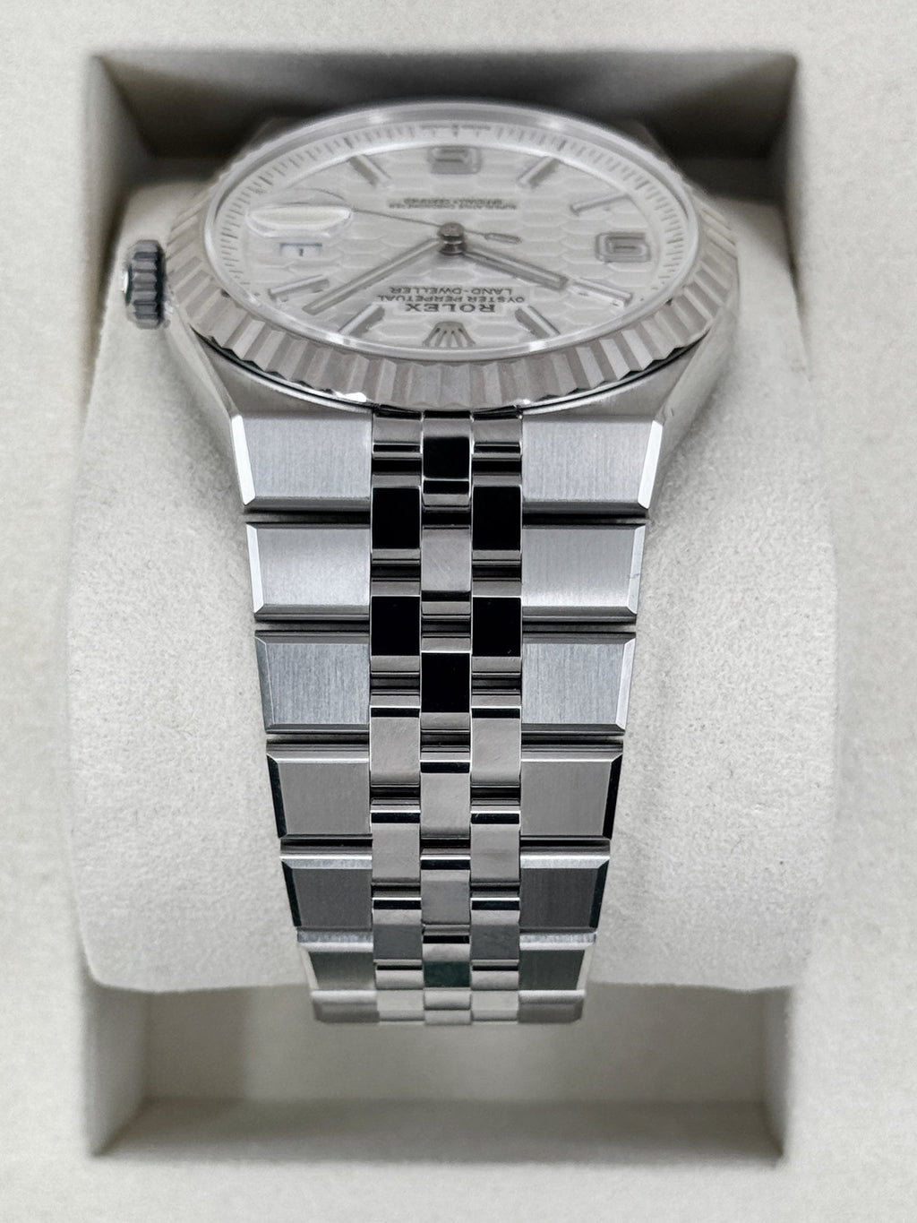 2026 Rolex Land-Dweller 40mm 127334 Stainless Steel Jubilee White Dial