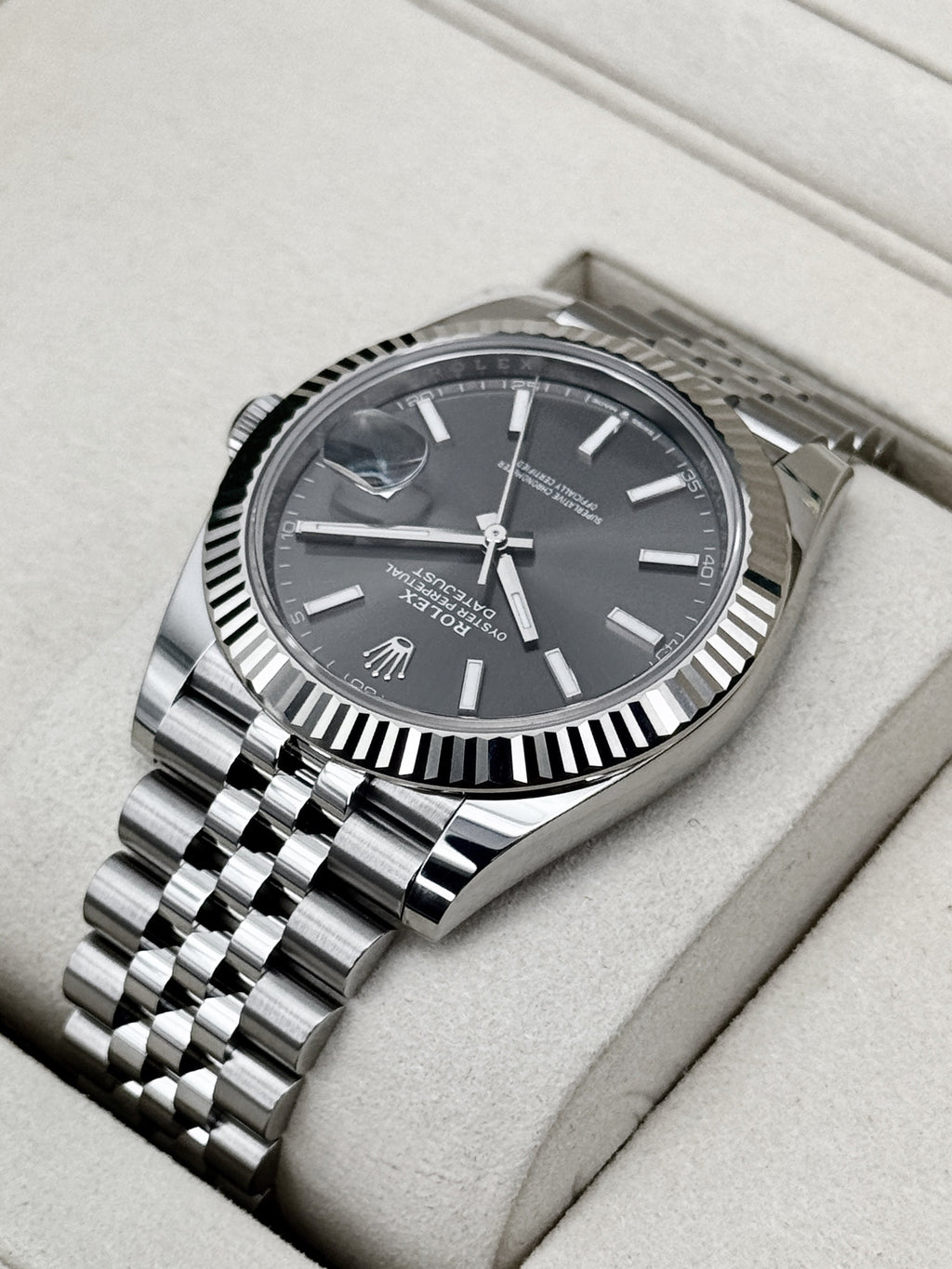 NEW 2025 Rolex Datejust 41mm 126334 Stainless Steel Jubilee Rhodium Dial