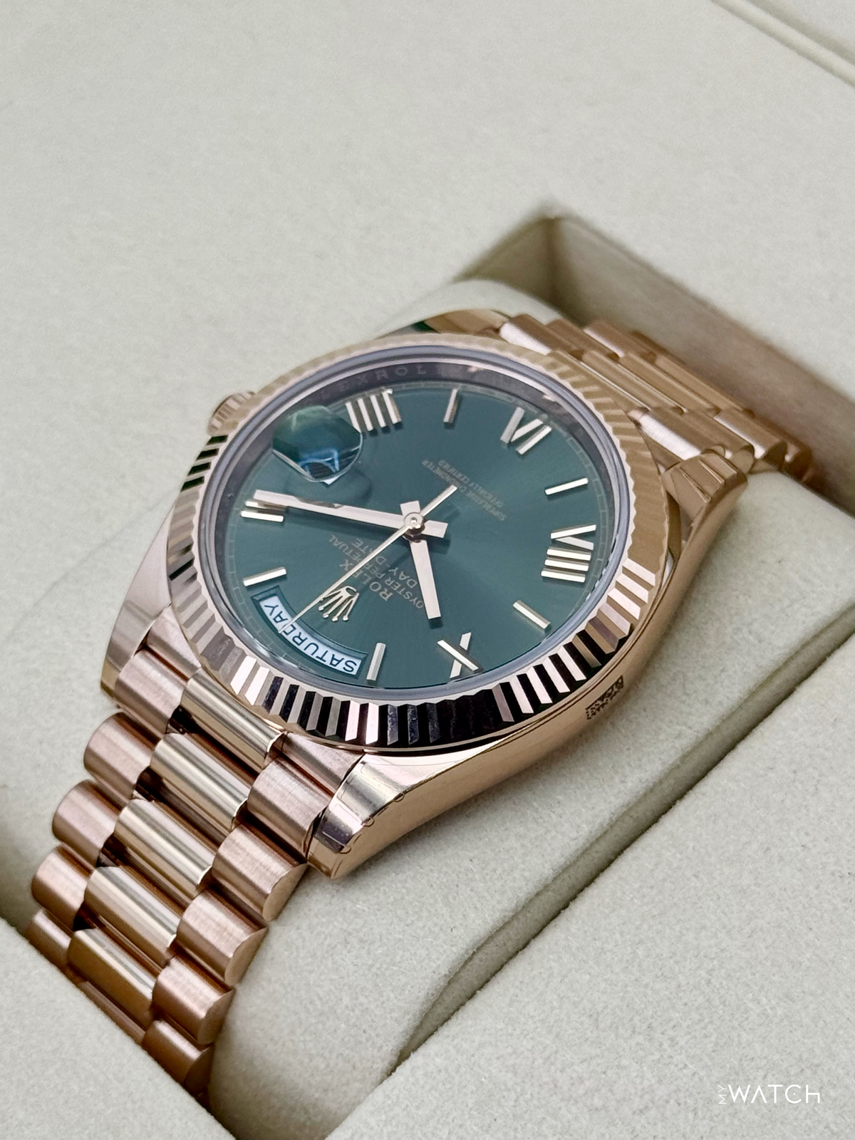 NEW 2025 Rolex Day-Date 40mm 228235 Presidential Rose Gold Green Dial (STICKERED)