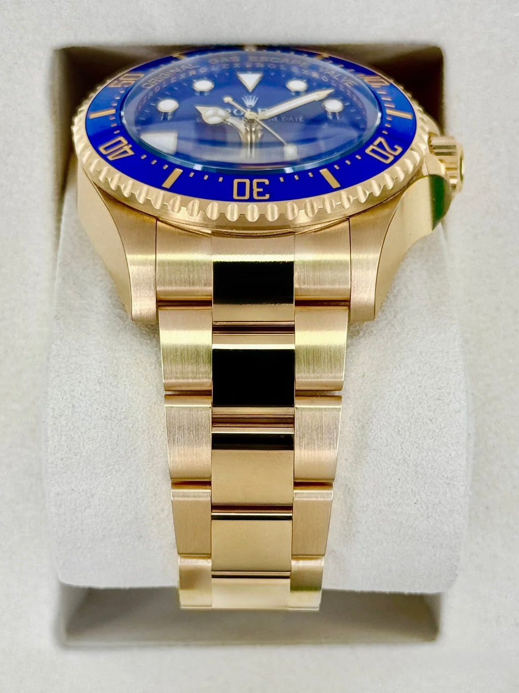 NEW 2026 Rolex Deepsea 44mm 136668LB 18K Yellow Gold Blue Dial