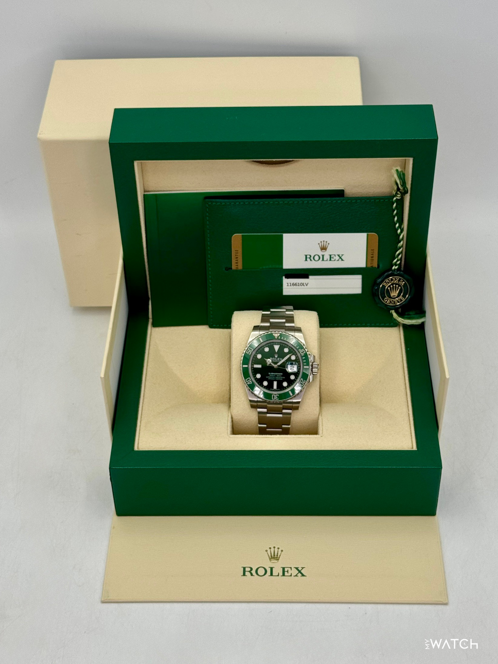 2017 Rolex Submariner “Hulk” 40mm 116610LV Green Dial