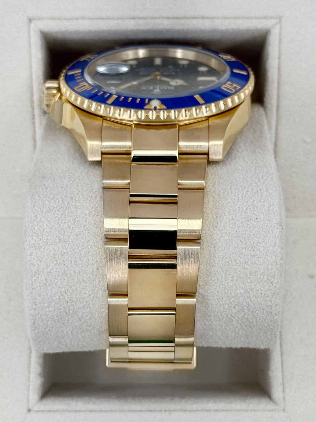 2022 Rolex Submariner "Bluesy" 41mm 126618LB Yellow Gold Blue Dial