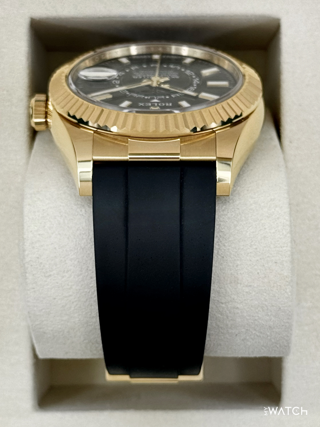 2025 Rolex Sky-Dweller 42mm 336238 Yellow Gold Oysterflex Green Dial