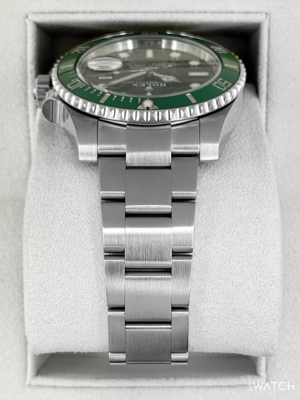 2017 Rolex Submariner “Hulk” 40mm 116610LV Green Dial