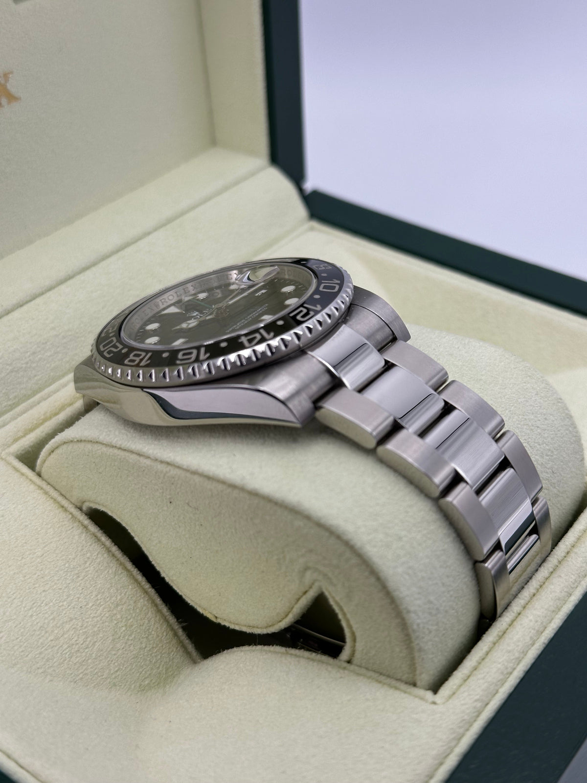 2011 Rolex GMT-Master II 40mm 116710LN Stainless Steel Black Dial