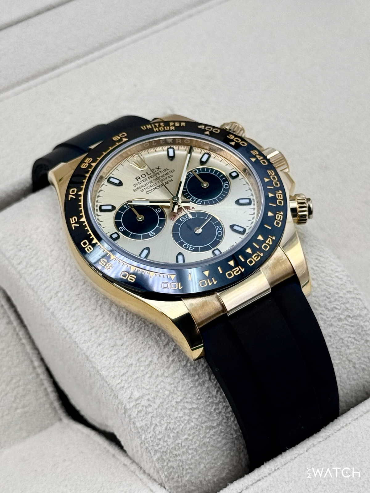 2023 Rolex Daytona 40mm 116518LN 18K Yellow Gold Oysterflex Champagne Dial
