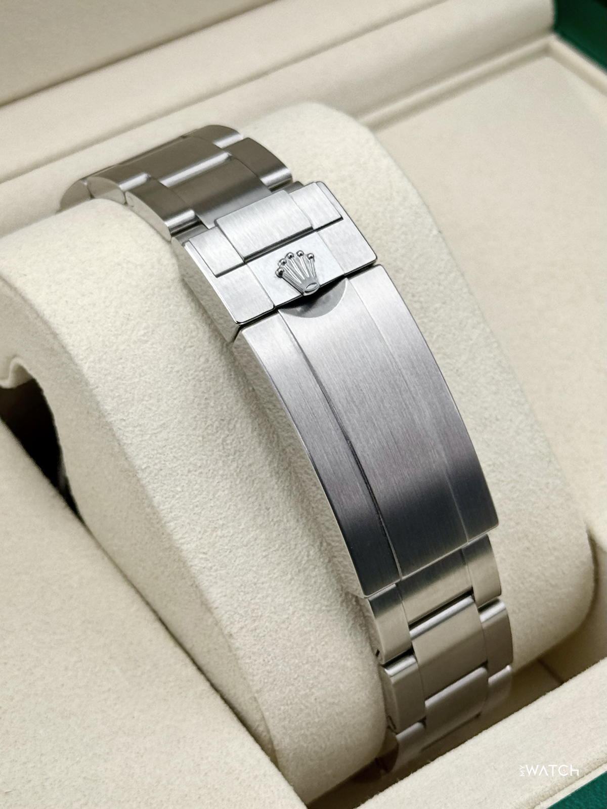 2026 Rolex Sea-Dweller 43mm 126600 Black Dial