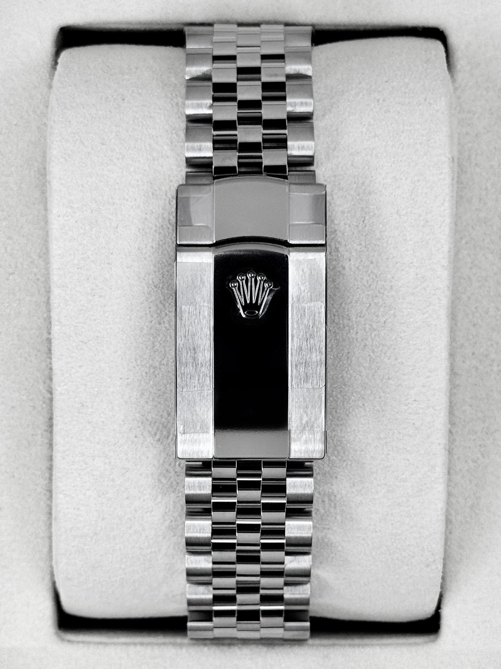 NEW 2026 Rolex Datejust 41mm 126334 Stainless Steel Jubilee Rhodium Dial (STICKERED)