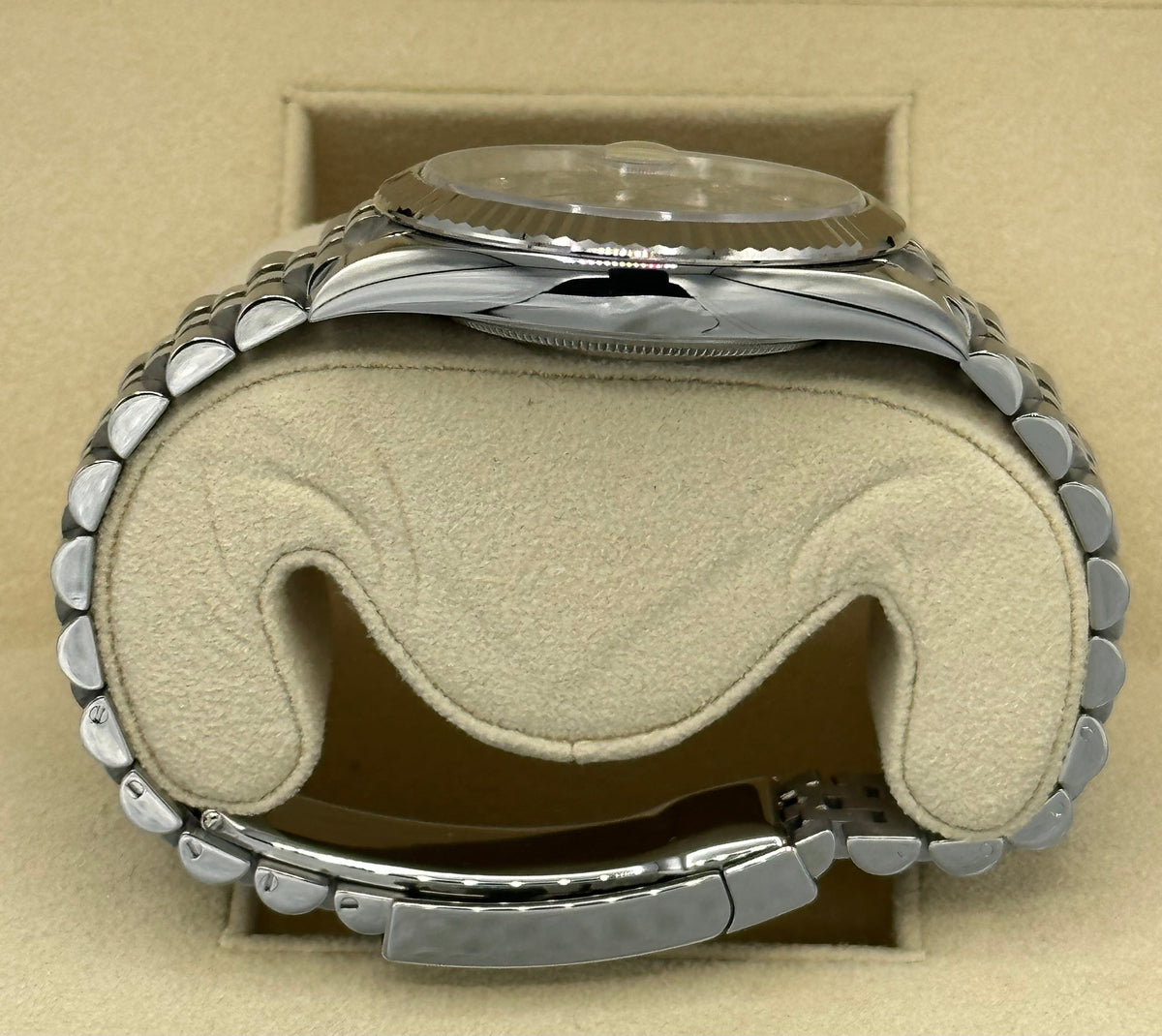 2022 Rolex Datejust 41mm 126334 Jubilee Blue Diamond Dial