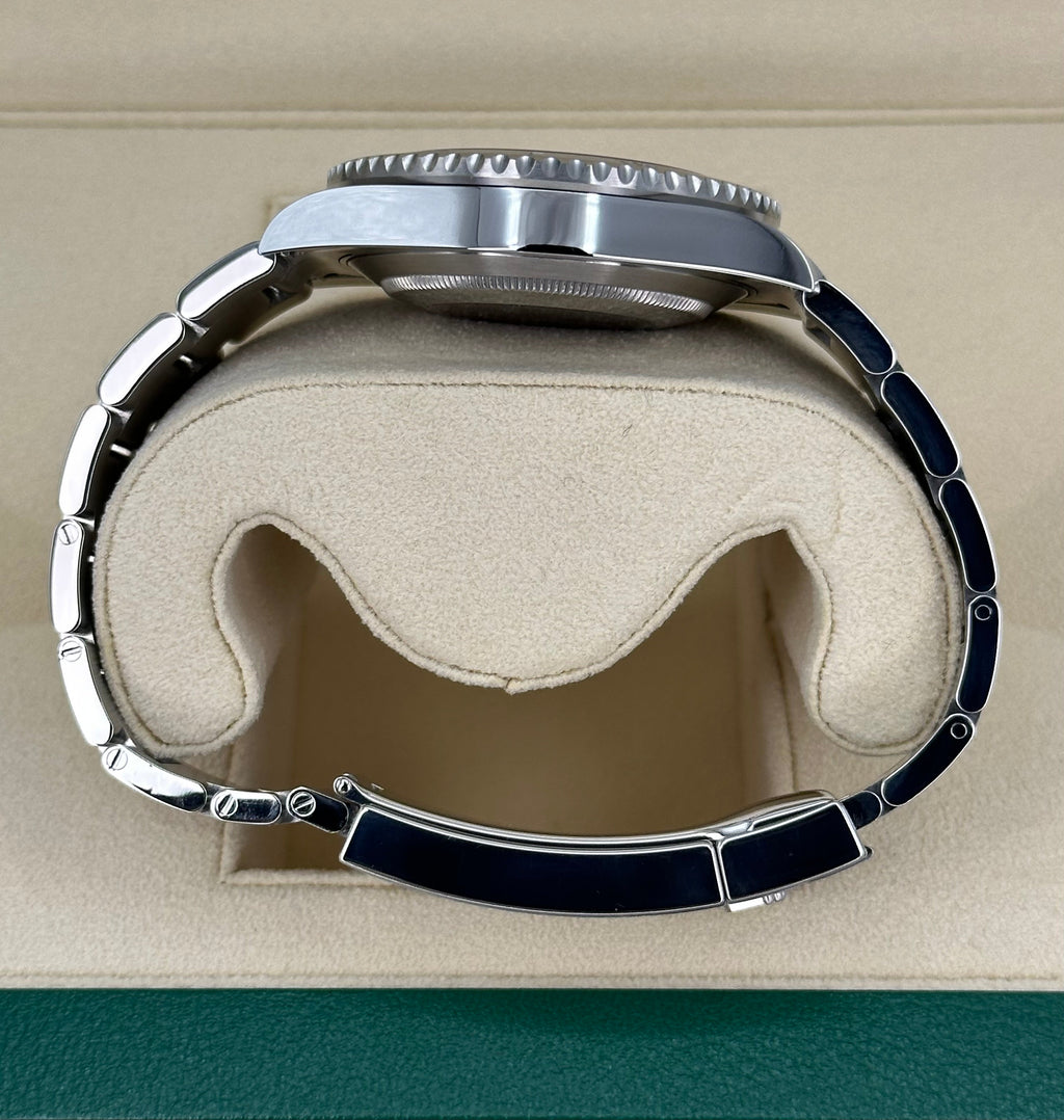 2018 Rolex Submariner 40mm 116610LN Stainless Steel Black Dial