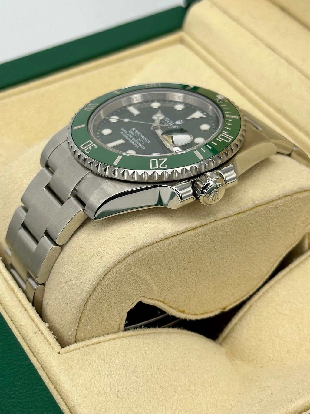 2015 Rolex Submariner "Hulk" 40mm 116610LV Green Dial