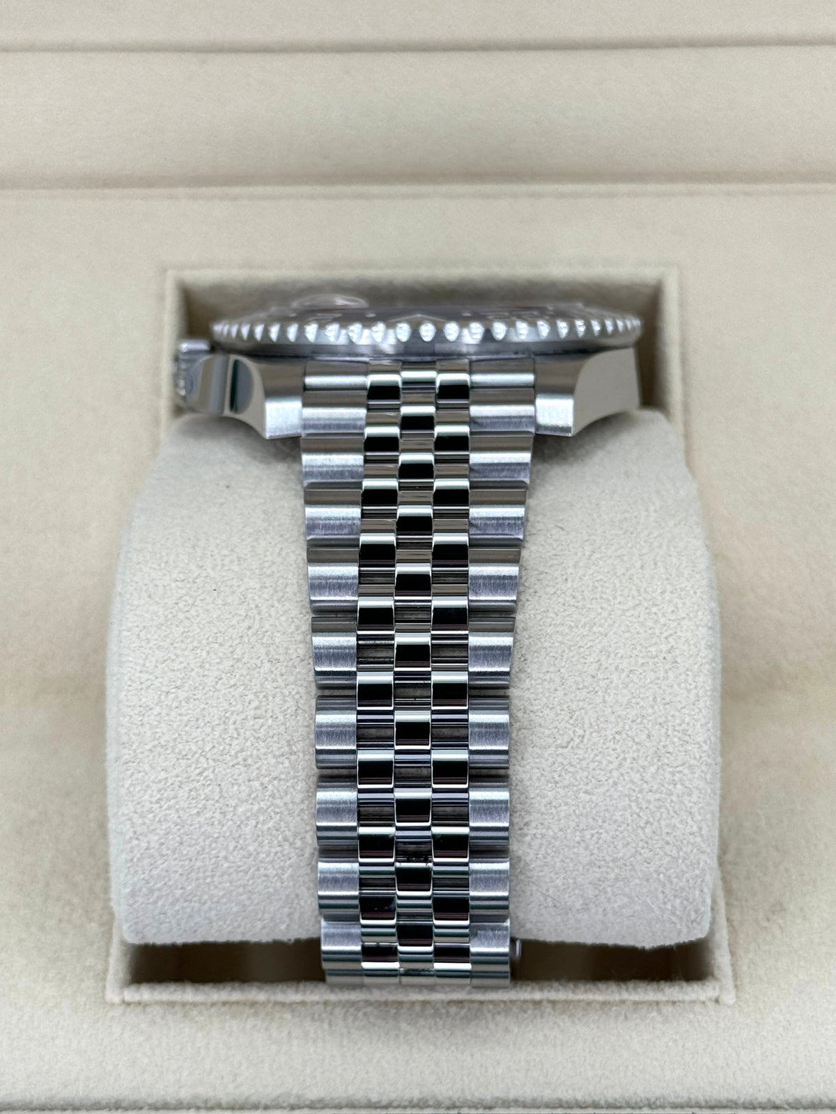NEW 2024 Rolex GMT-Master II "Pepsi" 40mm 126710BLRO Jubilee