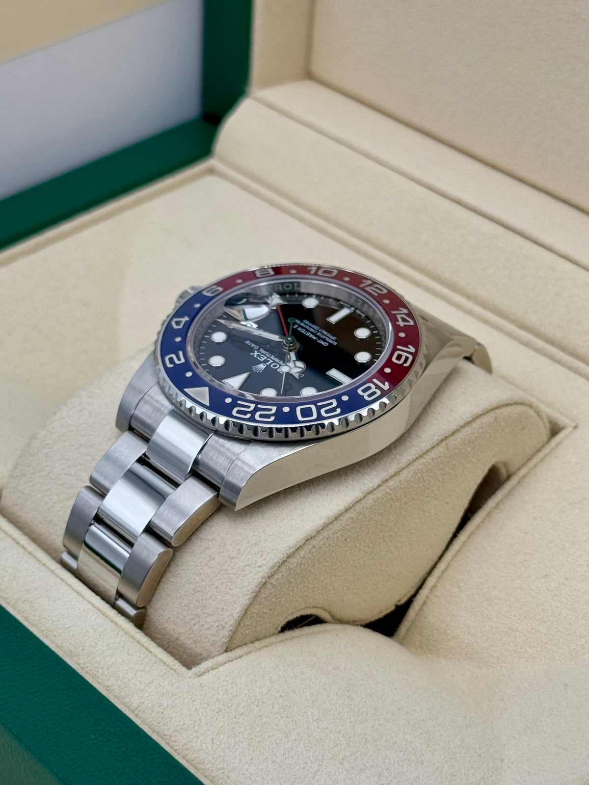 2022 Rolex GMT-Master II "Pepsi" 40mm 126710BLRO Oyster