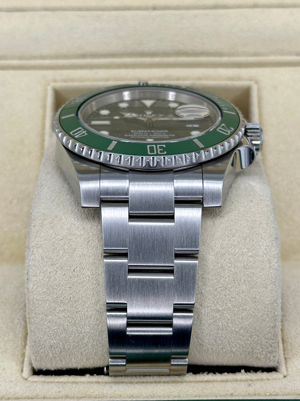 2015 Rolex Submariner "Hulk" 40mm 116610LV Green Dial
