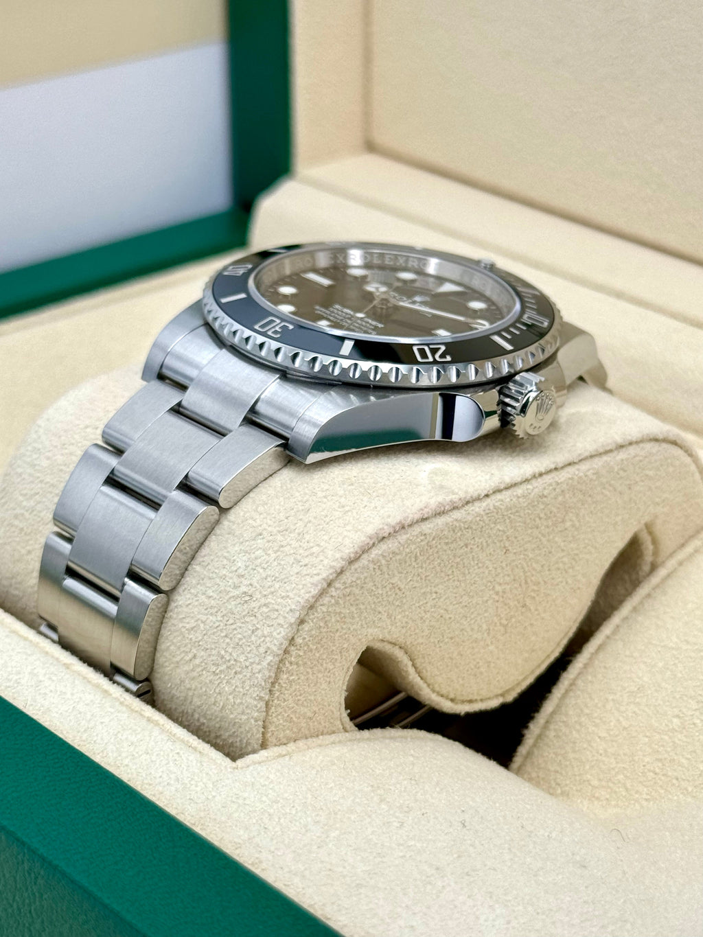 NEW 2023 Rolex Submariner 41mm 124060 Stainless Steel Black Dial