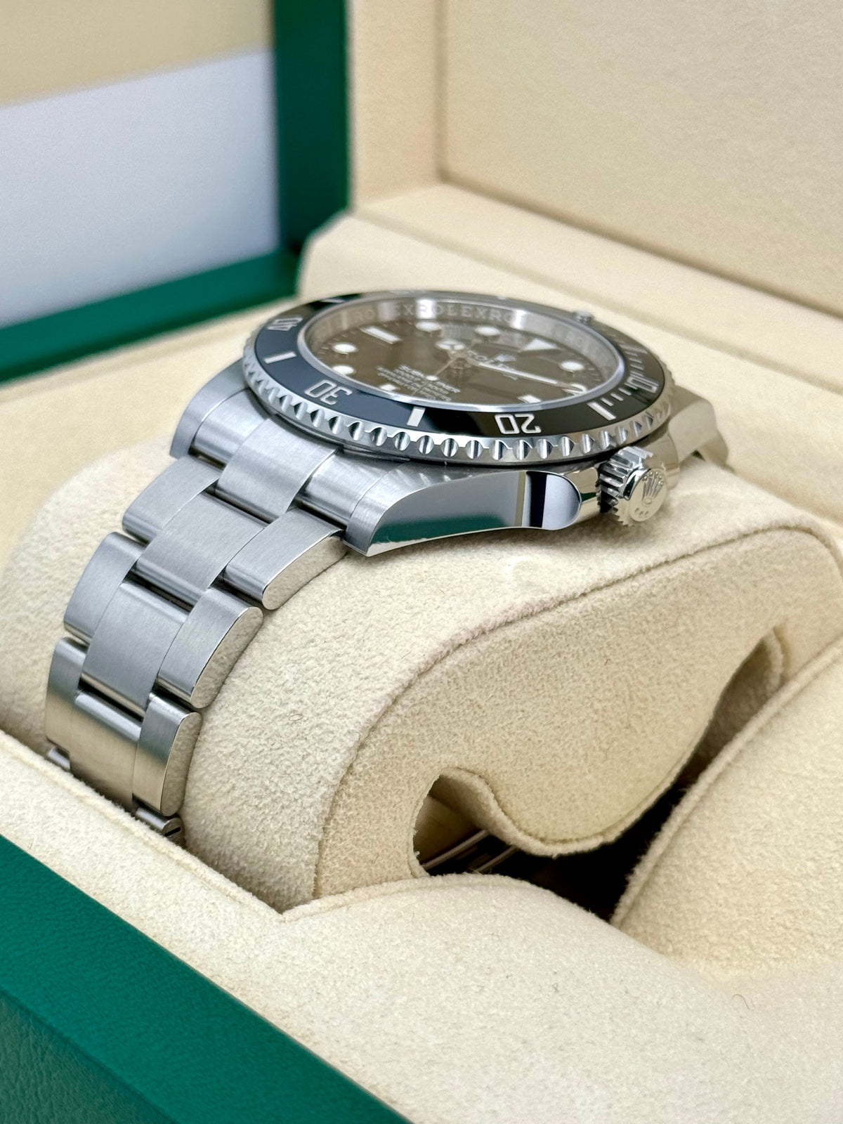 NEW 2023 Rolex Submariner 41mm 124060 Stainless Steel Black Dial