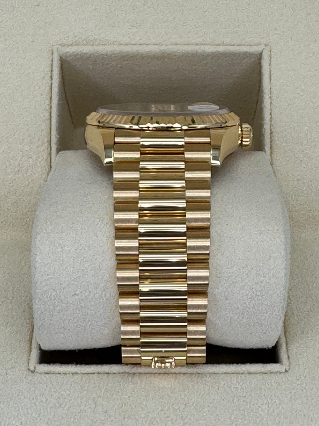 NEW 2025 Rolex Day-Date 36mm 128238 Champagne Diamond Dial