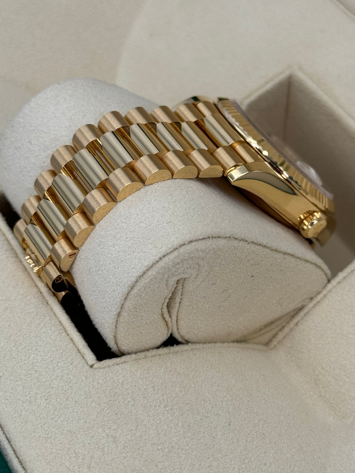 NEW 2025 Rolex Day-Date 36mm 128238 Champagne Diamond Dial