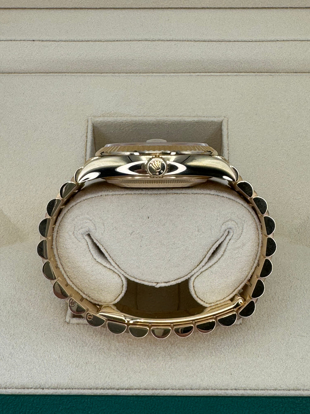 NEW 2025 Rolex Day-Date 36mm 128238 Champagne Diamond Dial
