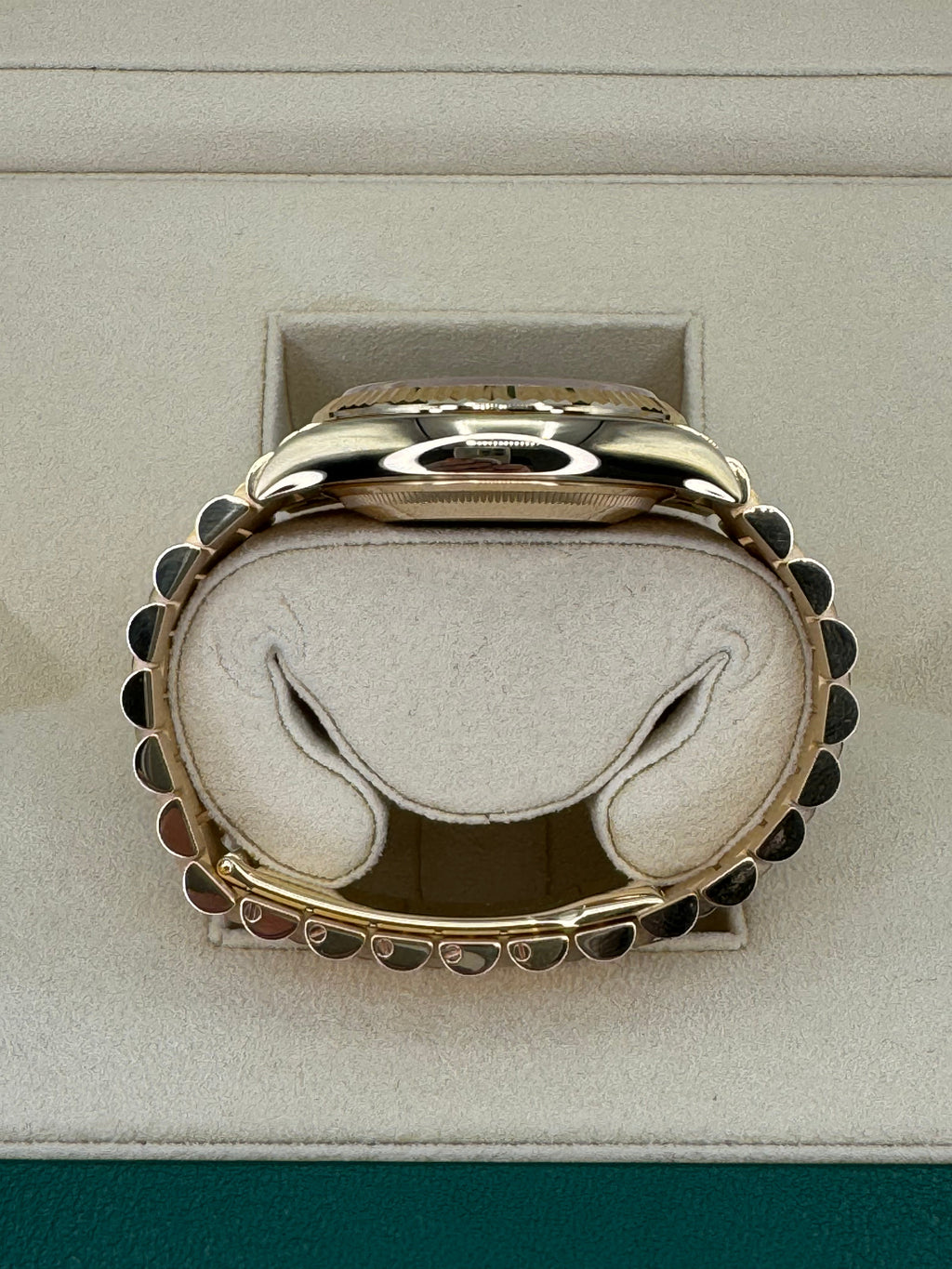 NEW 2025 Rolex Day-Date 36mm 128238 Champagne Diamond Dial