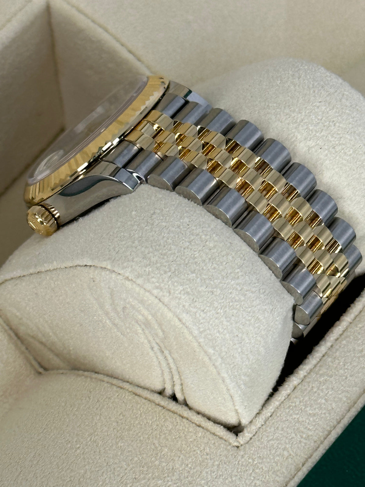 NEW 2023 Rolex Datejust 31mm 278273 Two-Tone Jubilee MOP Diamond Dial