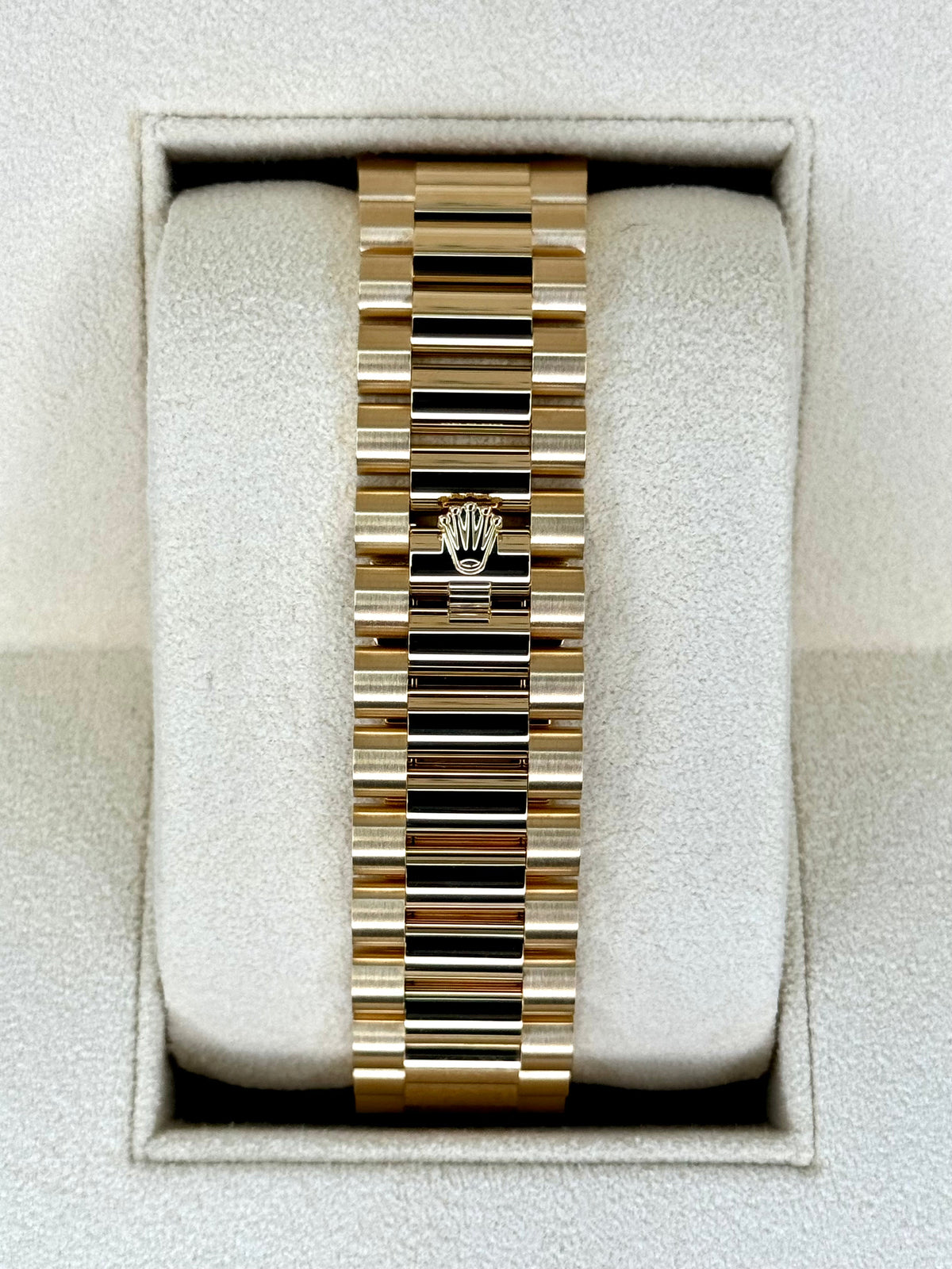 NEW 2025 Rolex Day-Date 40mm 228238 Black Onyx Diamond Dial