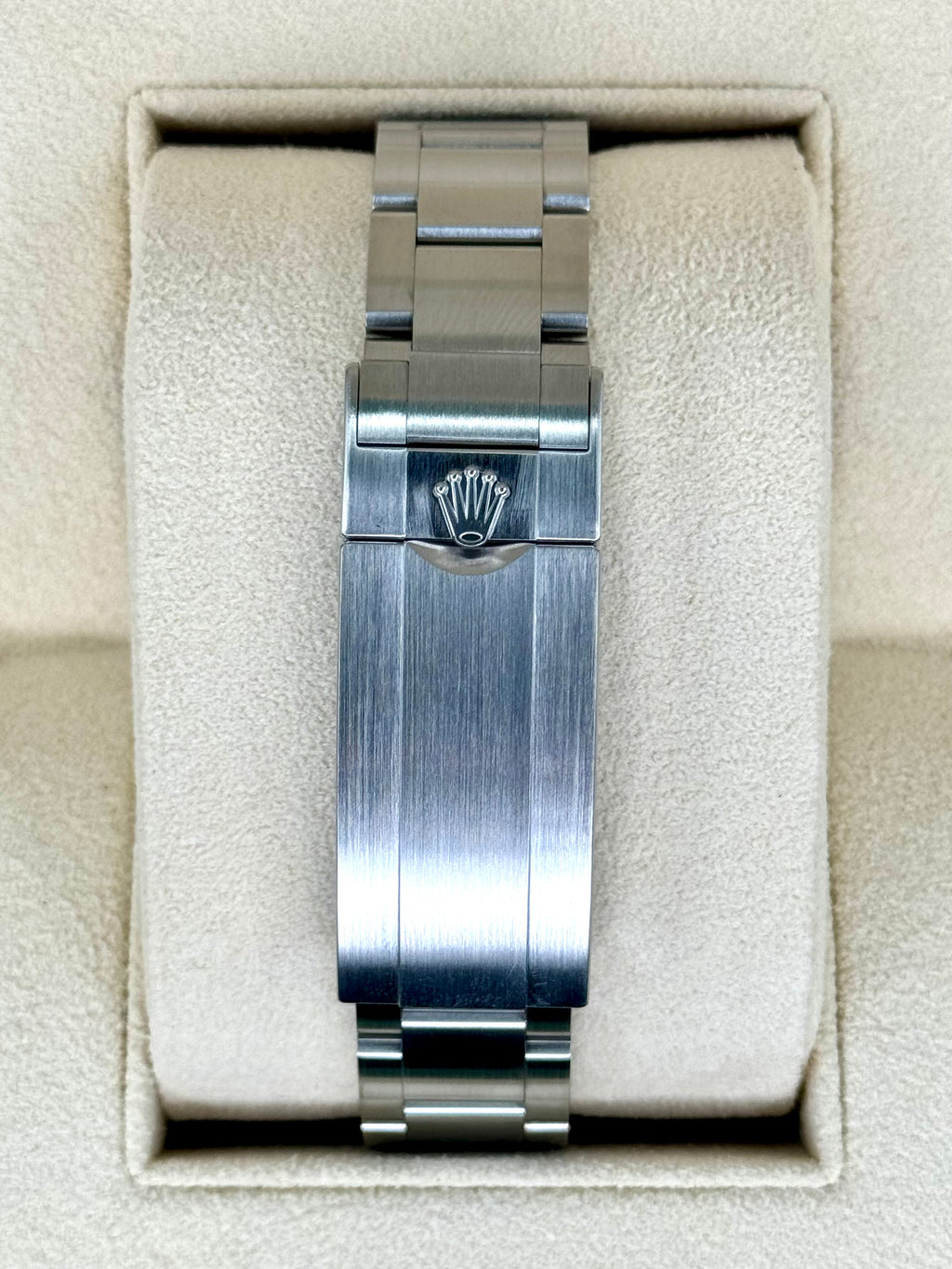 2018 Rolex Submariner “Hulk” 40mm 116610LV Green Dial