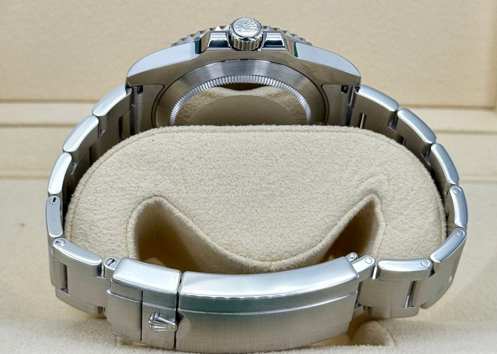 2015 Rolex Submariner "Hulk" 40mm 116610LV Green Dial