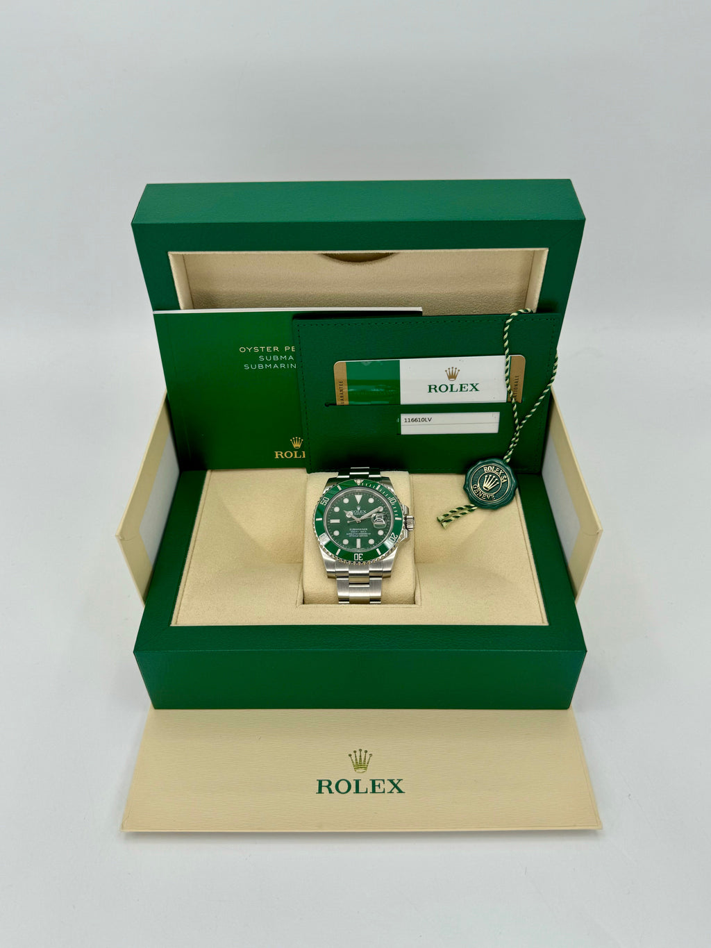 2015 Rolex Submariner "Hulk" 40mm 116610LV Green Dial