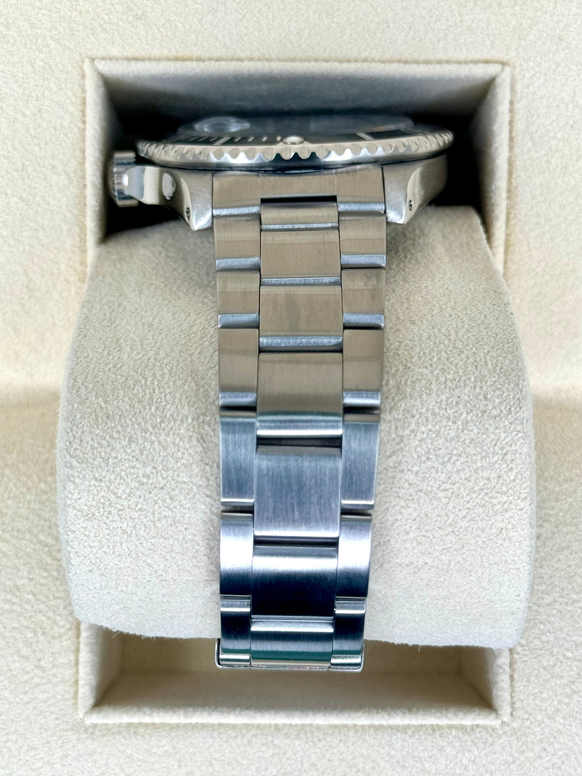 2001 Rolex Submariner Date 40mm 16610 Stainless Steel Black Dial