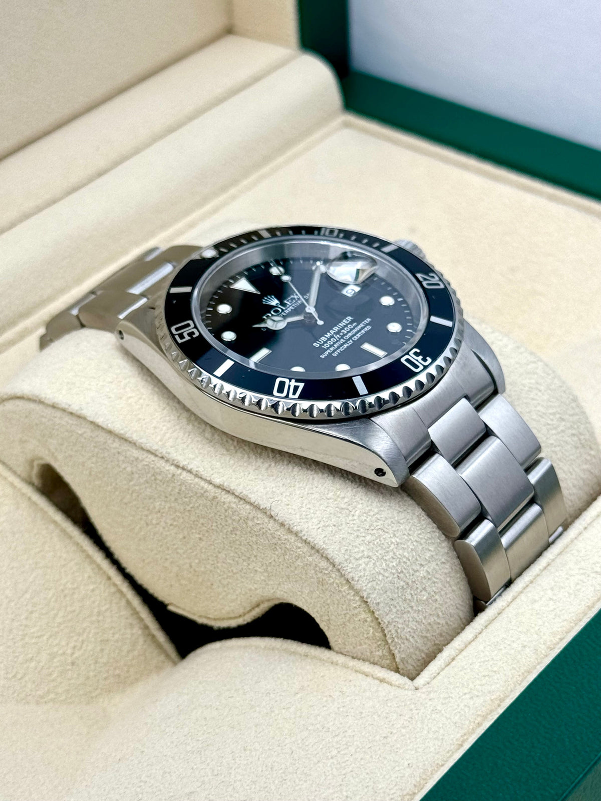 2001 Rolex Submariner Date 40mm 16610 Stainless Steel Black Dial