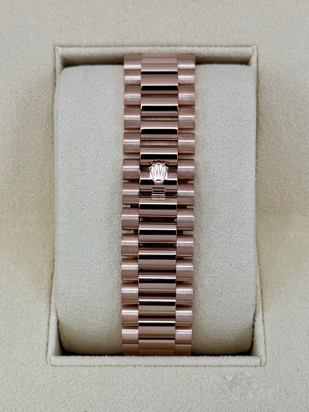 2022 Rolex Day-Date 40mm 228235 Rose Gold Olive Dial Arabic Calendar