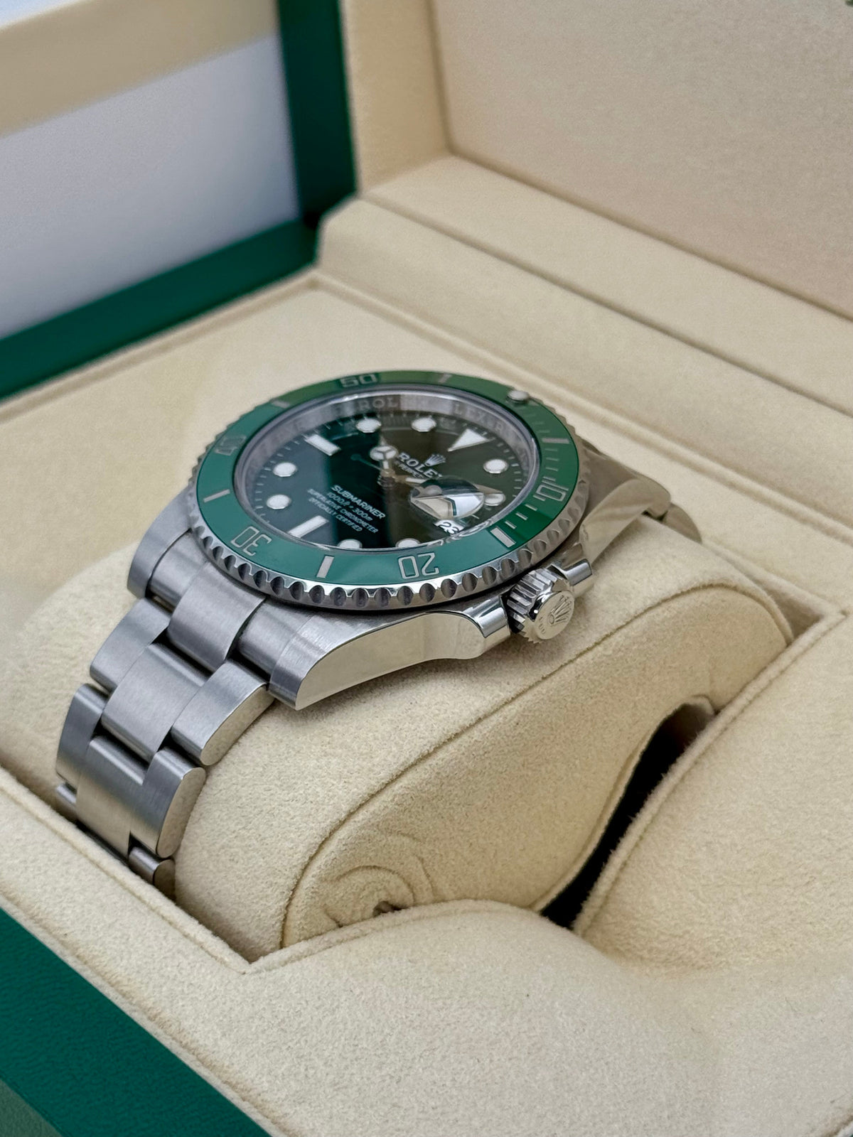 2019 Rolex Submariner “Hulk” 40mm 116610LV Green Dial